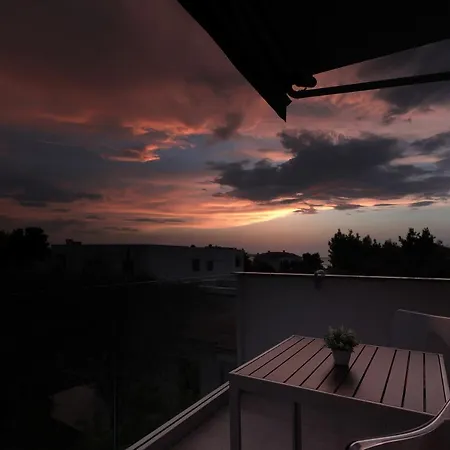 Apartment Alan 3 Vrsi
