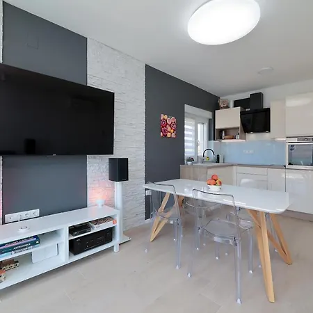 Alan 3 Apartment Vrsi